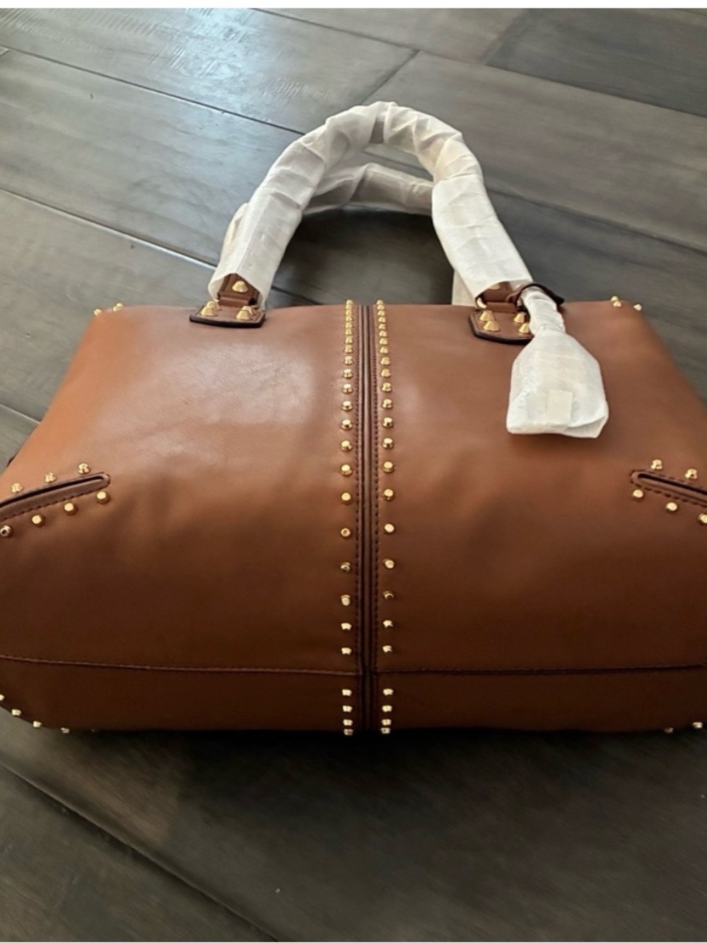 Michael Kors Astor Re-Edition Studded Shoulder Bag - Picture 7 of 16